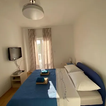 Lejlighed Apartment-maribel-70-m-from-beach *