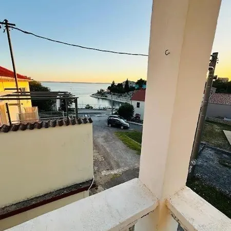 Apartment-maribel-70-m-from-beach Lejlighed