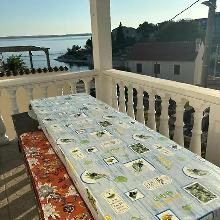 Lejlighed Apartment-maribel-70-m-from-beach *